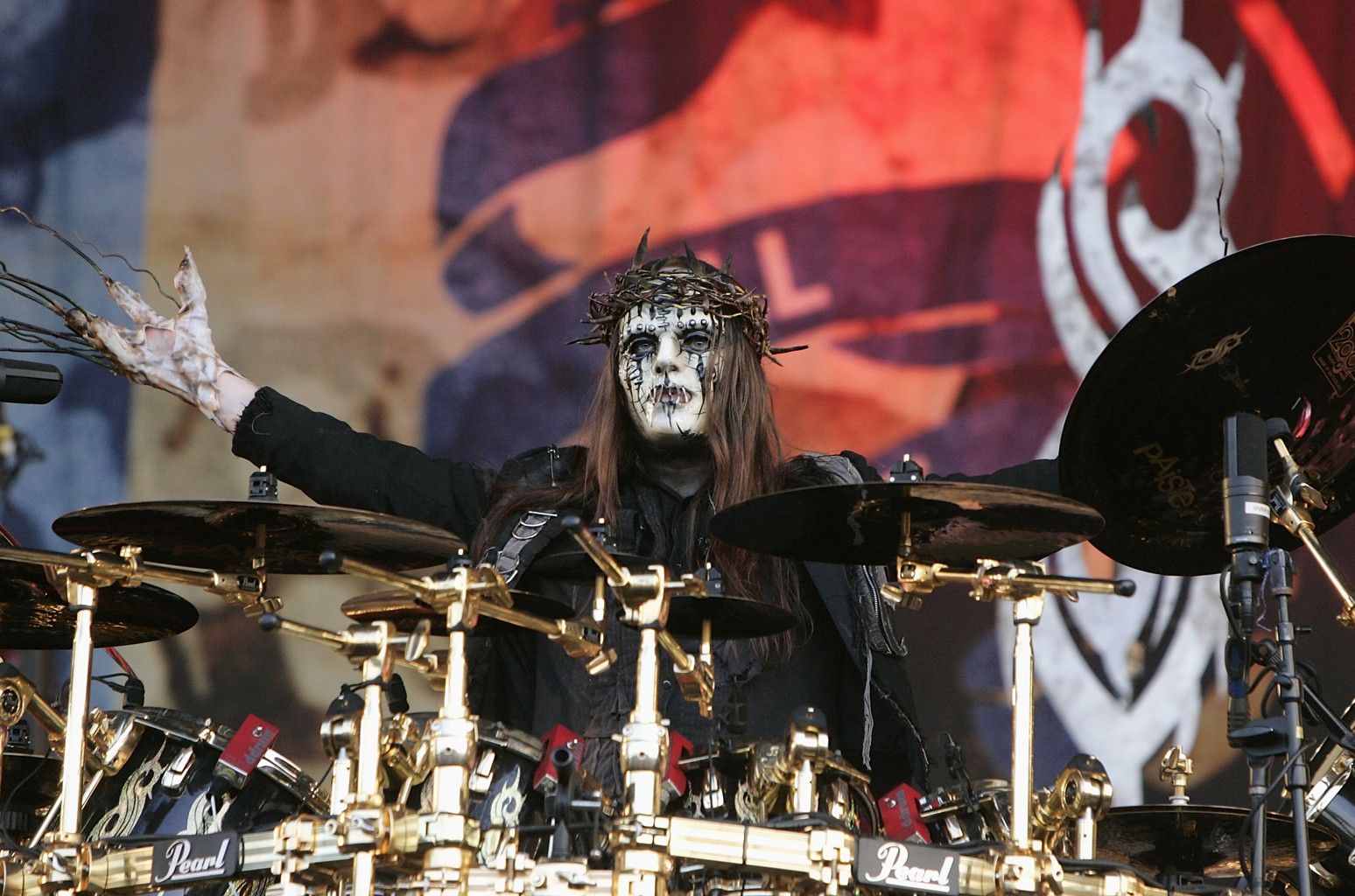 Joey Jordison, founding drummer of heavy metal band Slipknot, dies at 46