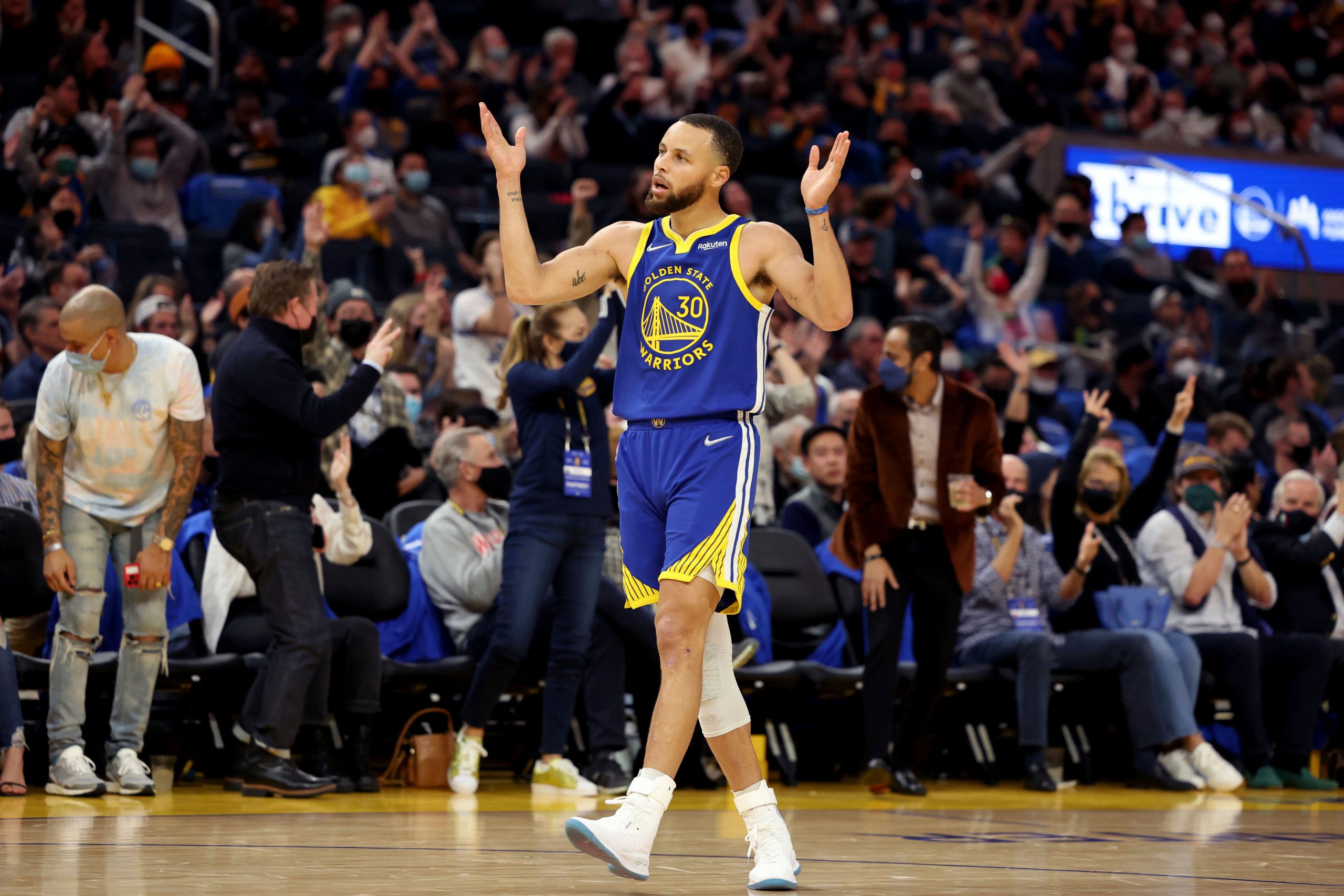 Stephen Curry’s status for Warriors playoff opener against Denver unclear