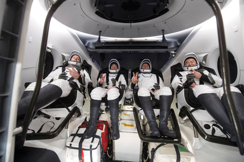Four SpaceX astronauts return to Earth after 200-day flight