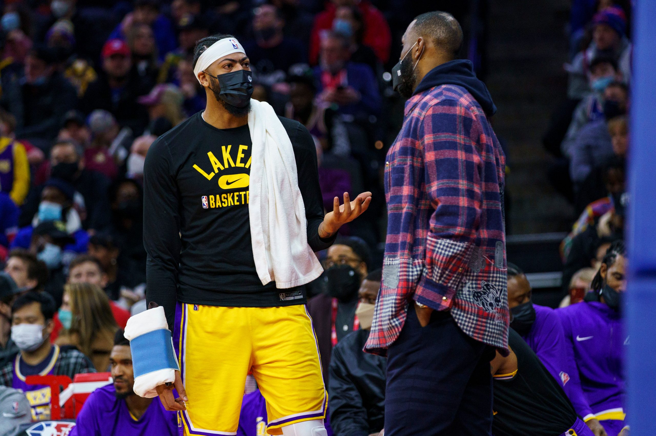 LeBron James, Anthony Davis ruled out of Los Angeles Lakers’ tie vs Charlotte Hornets