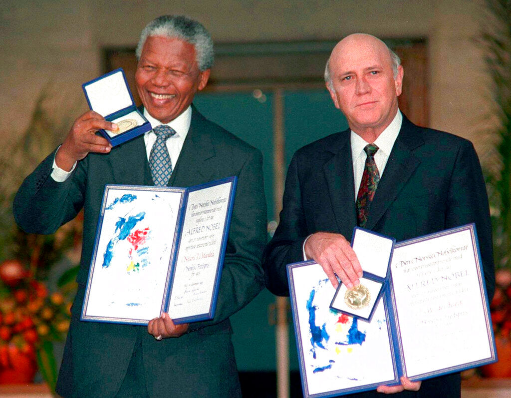 FW de Klerk, South Africa’s last apartheid  president, dies at 85
