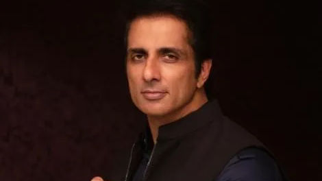 Sonu Sood clears the air on political future post talks with Arvind Kejriwal