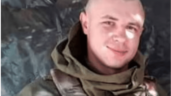 Heroic Ukrainian soldier blows himself up on bridge to block Russian advance
