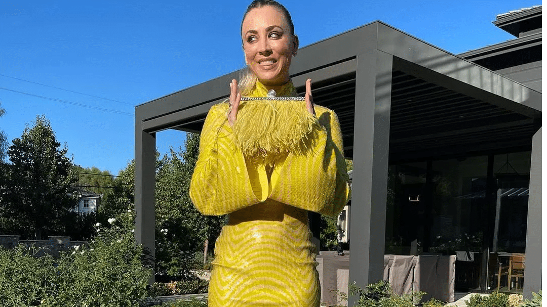 Emmys 2021: Kaley Cuoco’s yellow dress, sneakers steal the show