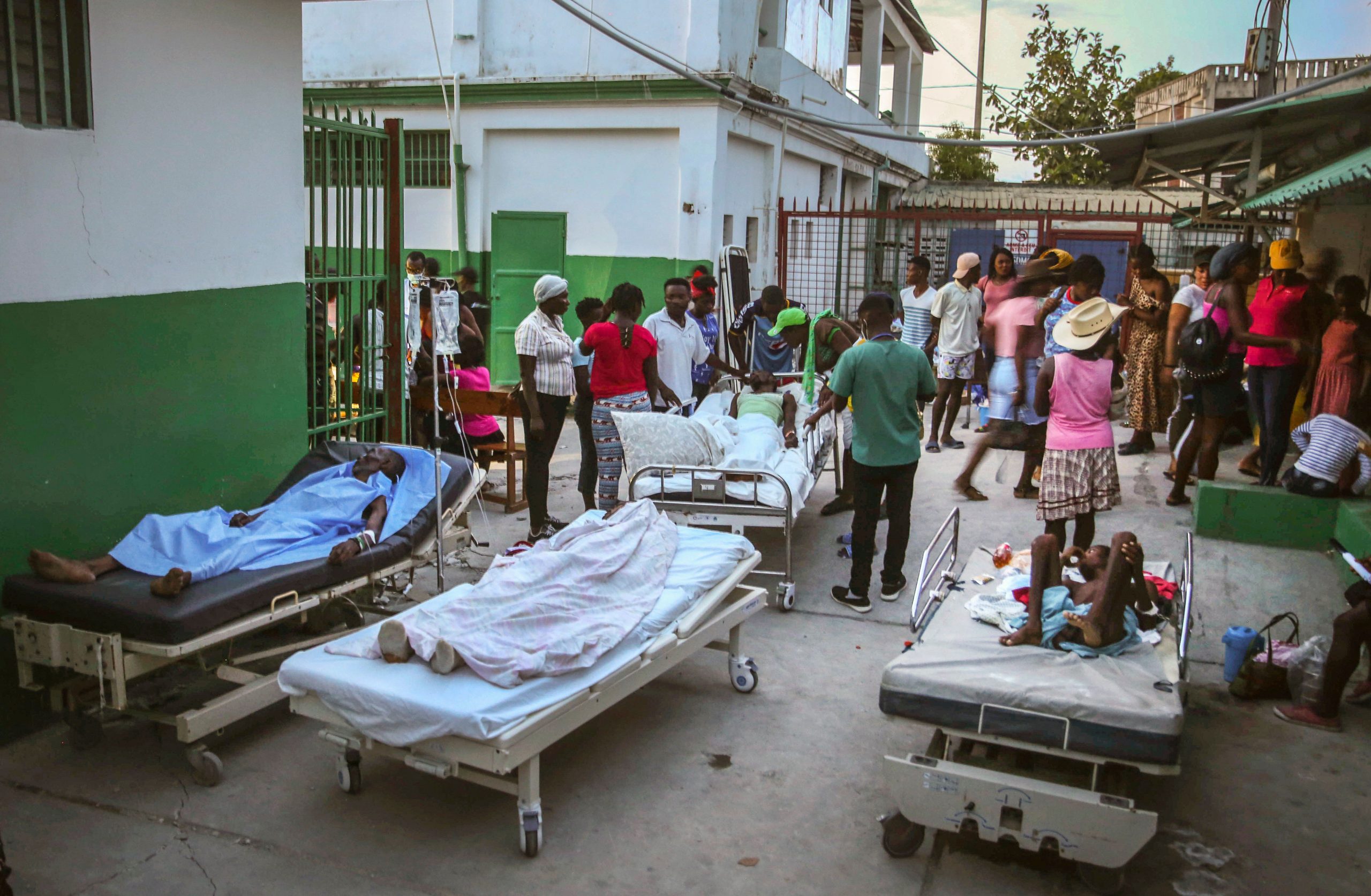 Those injured in Haiti earthquake at high risk of infection, amputation: Experts