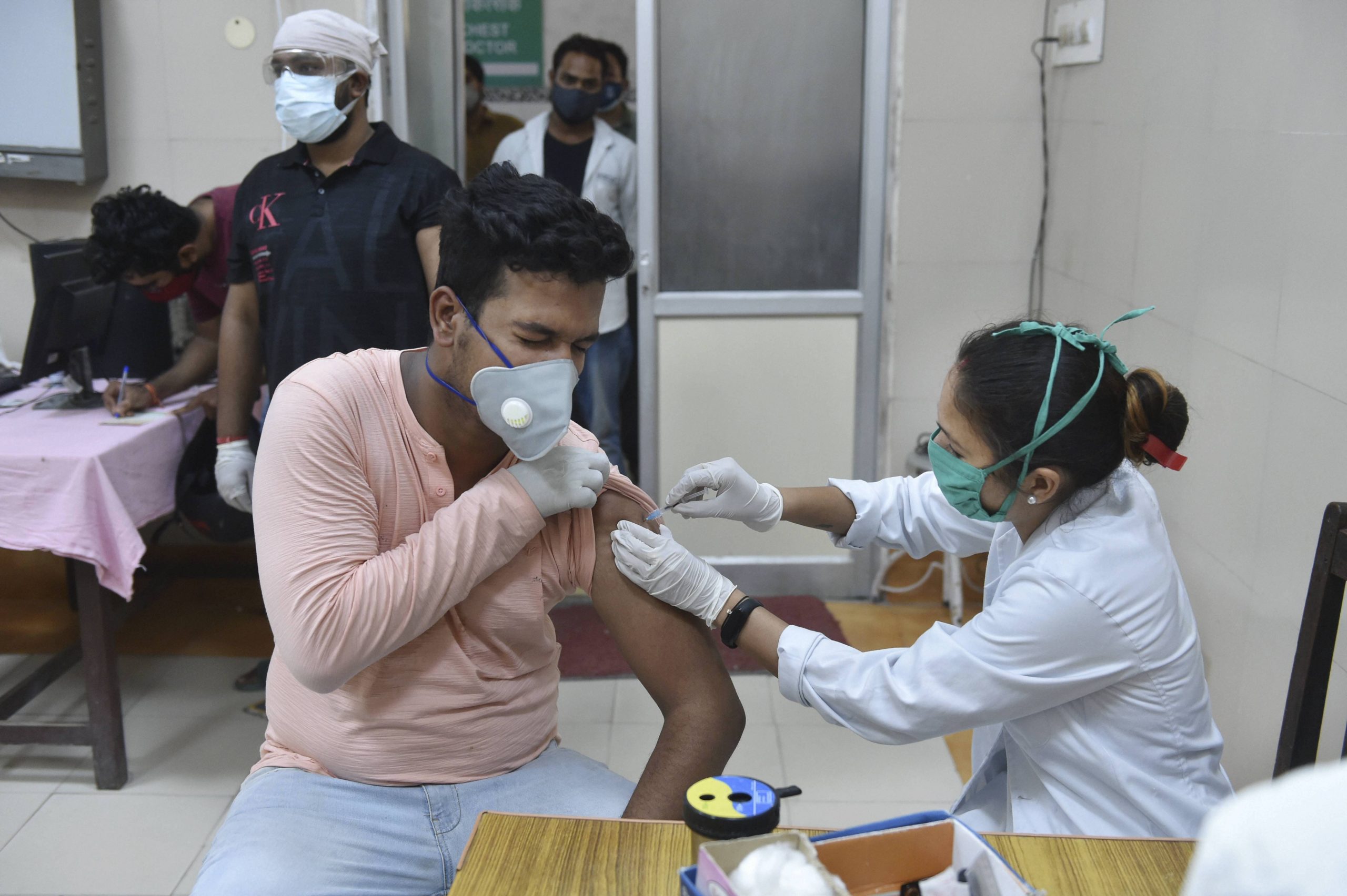 Delhi to begin COVID-19 vaccination for 18+ from Monday