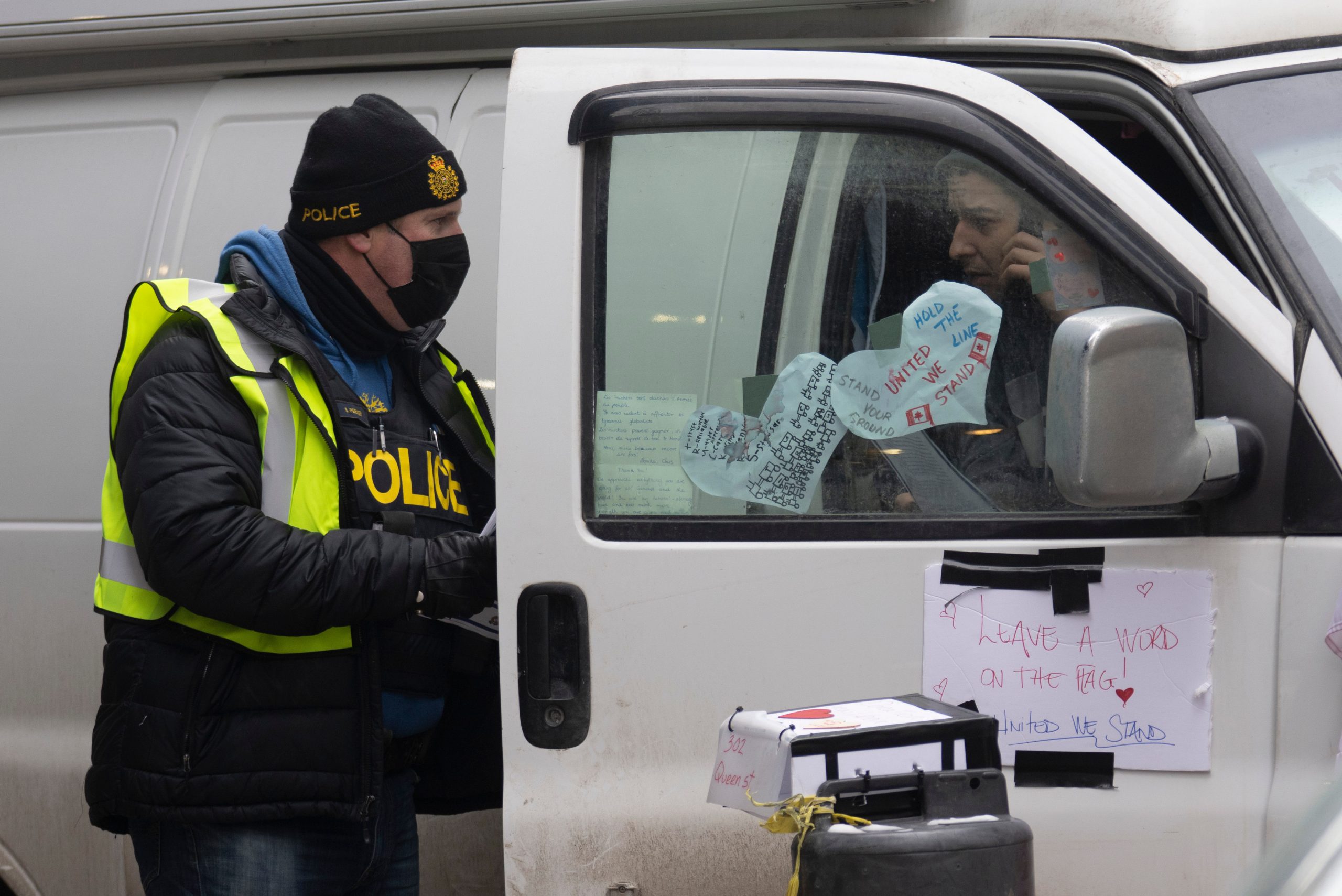 Ottawa police threaten ‘freedom convoy’ truckers with arrest