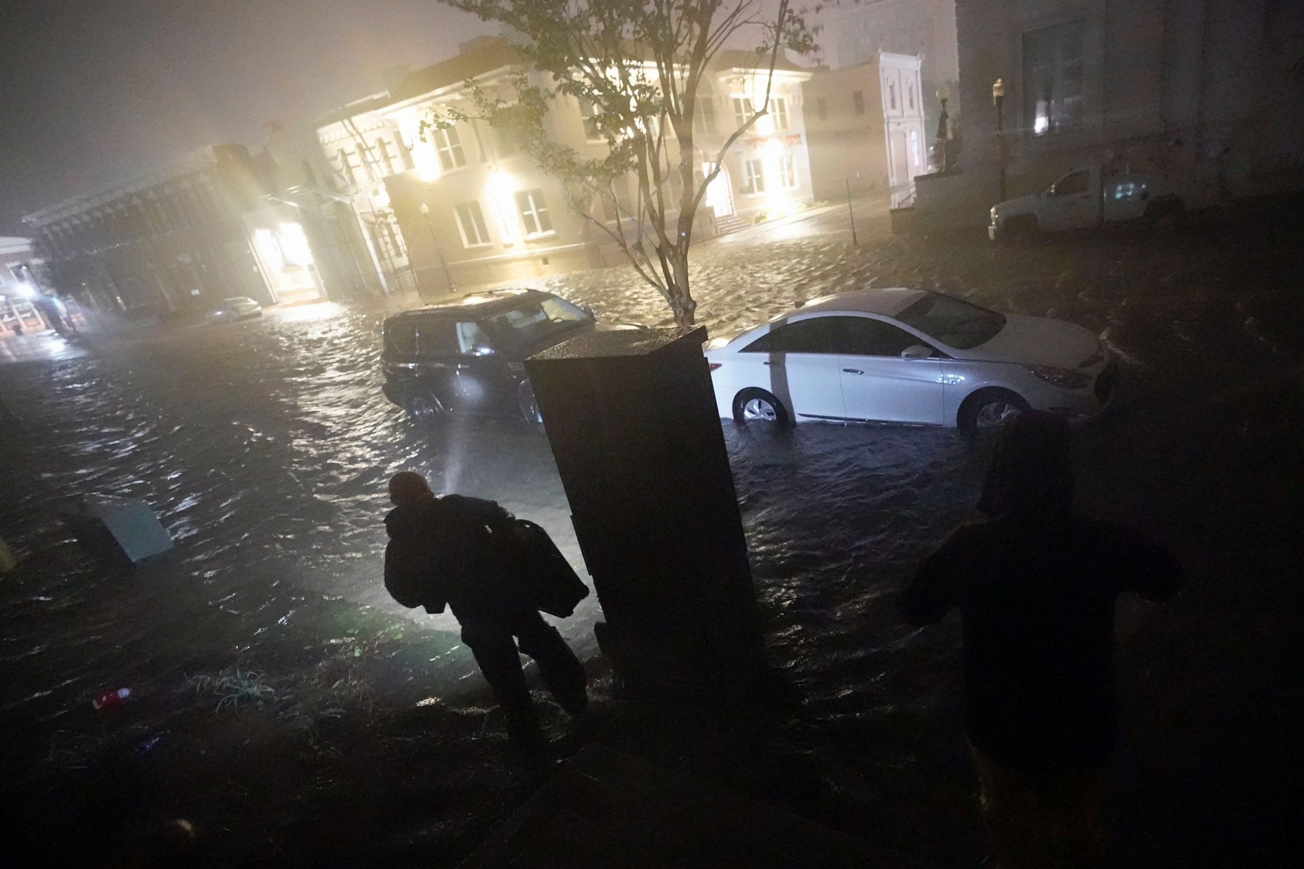 ‘Historic life-threatening flooding likely’: Hurricane Sally makes landfall in Alabama