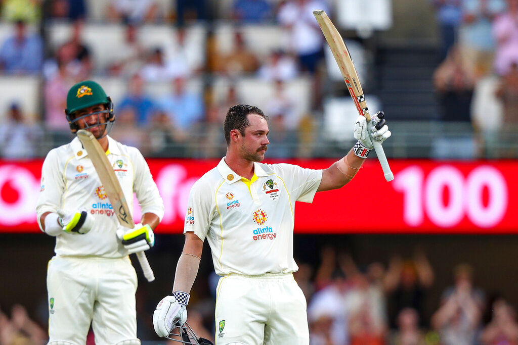 1st Test: Head, Warner heroics help Australia lead England by 196 on Day 2