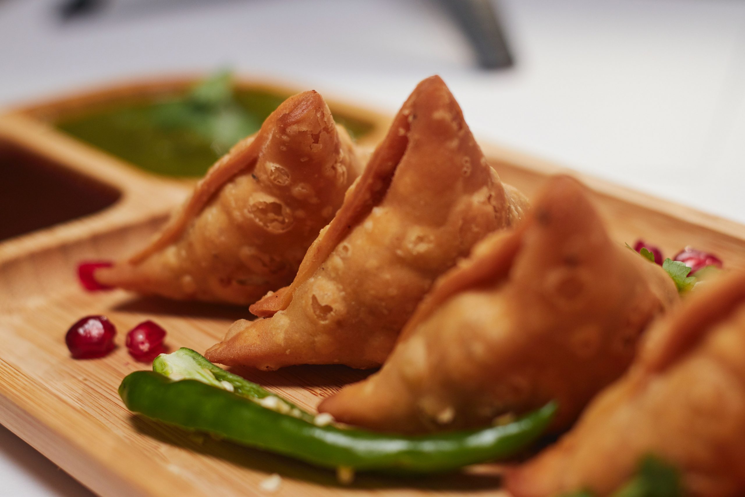 Watch: Italian man devours samosa for the first time, video goes viral