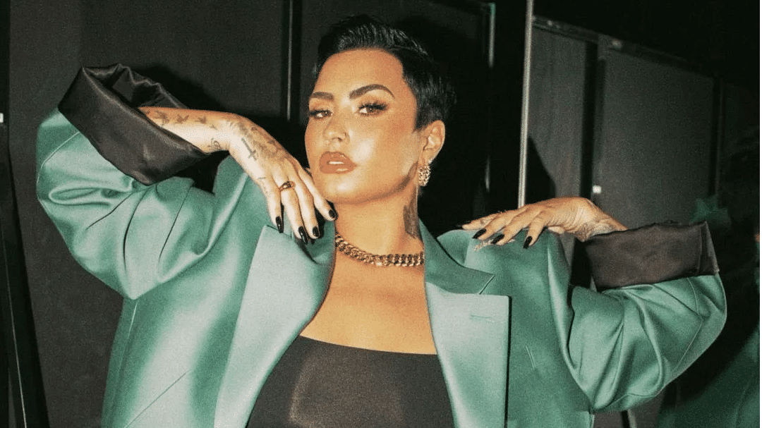 Singer Demi Lovato comes out as non-binary, changes pronoun to they/them
