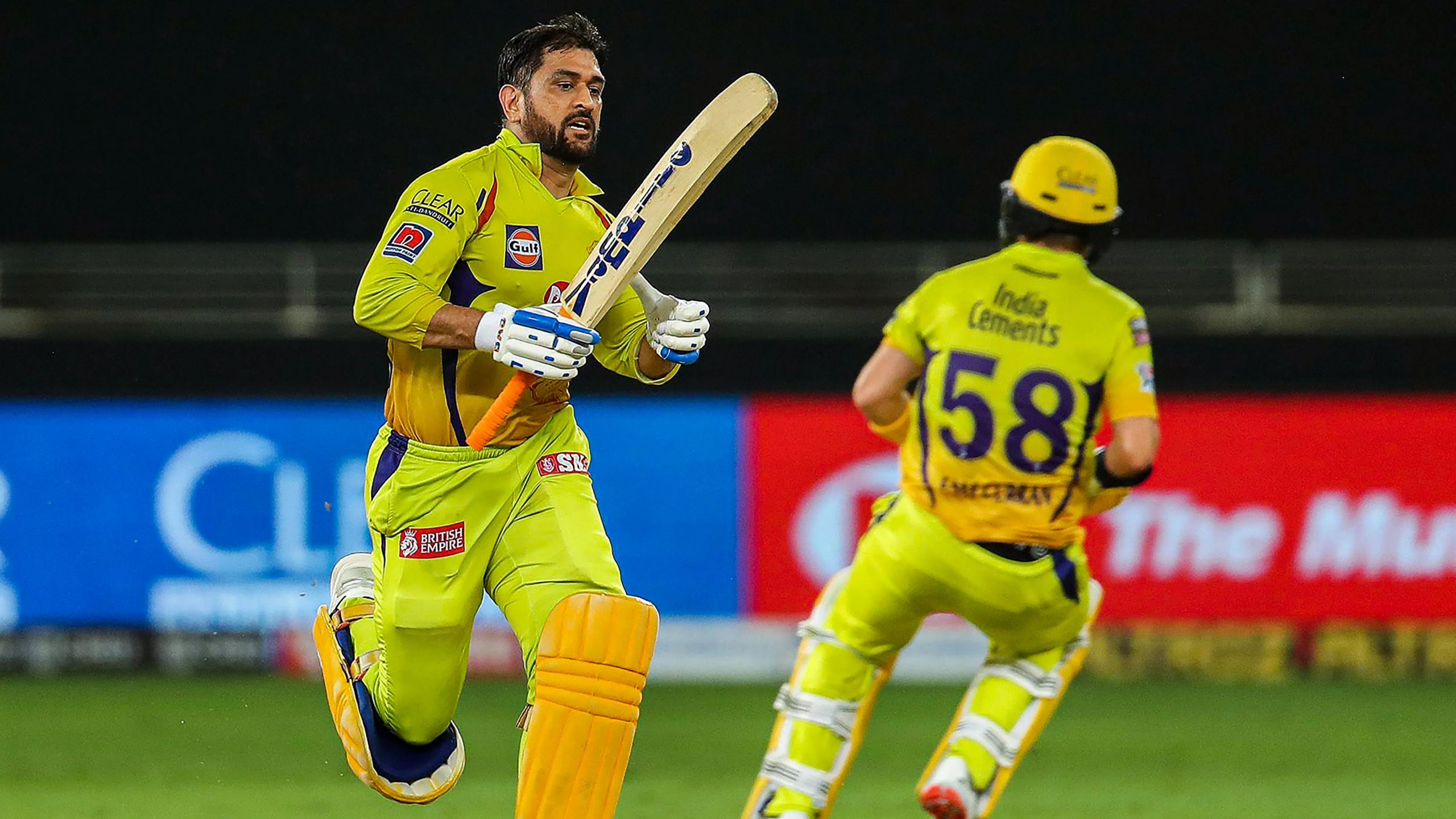 MS Dhoni’s response to his IPL retirement question breaks the internet