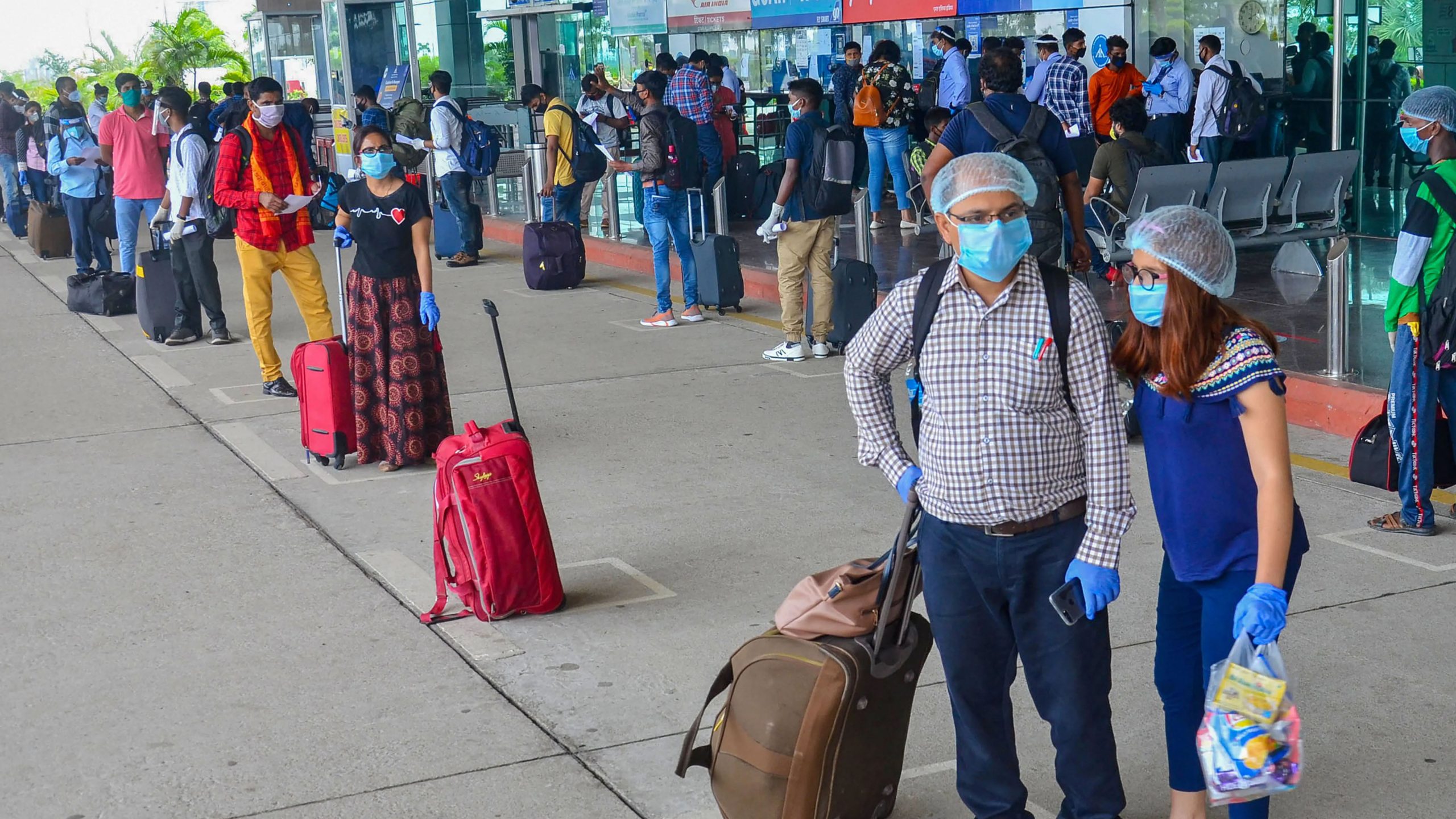 Flyers refusing to wear masks can be put on no-fly list: DGCA