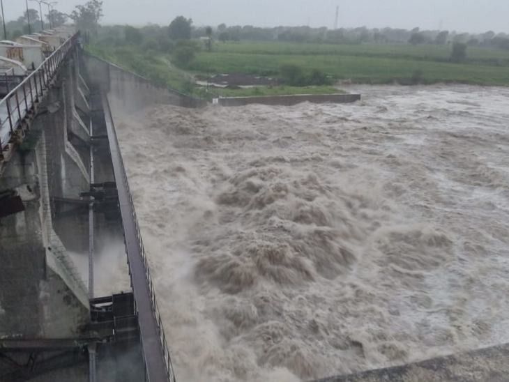 Indore inundated as heavy rains break 39-year-old record