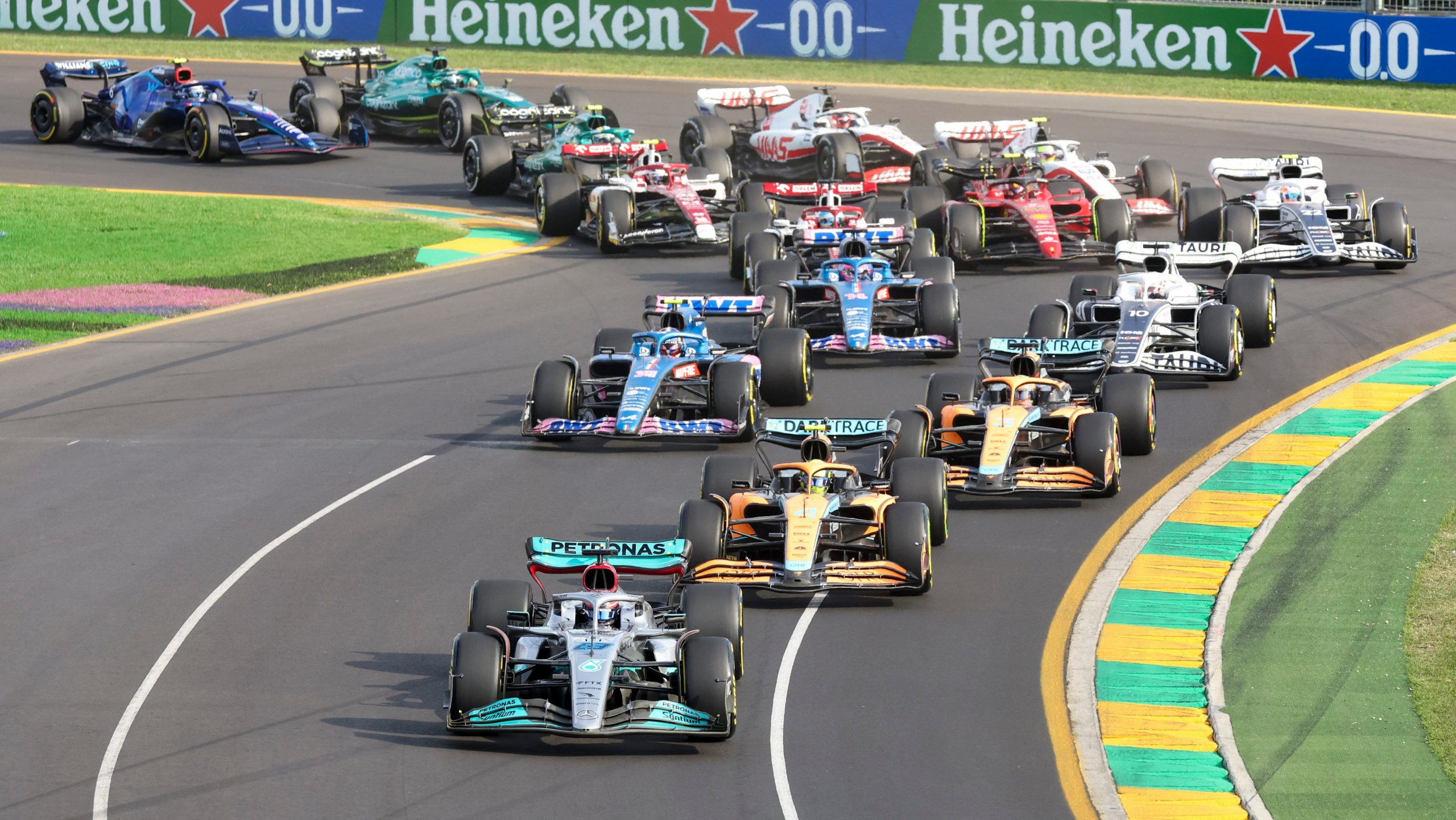 Formula 1: More than 400,000 people attend Australian GP, set new record