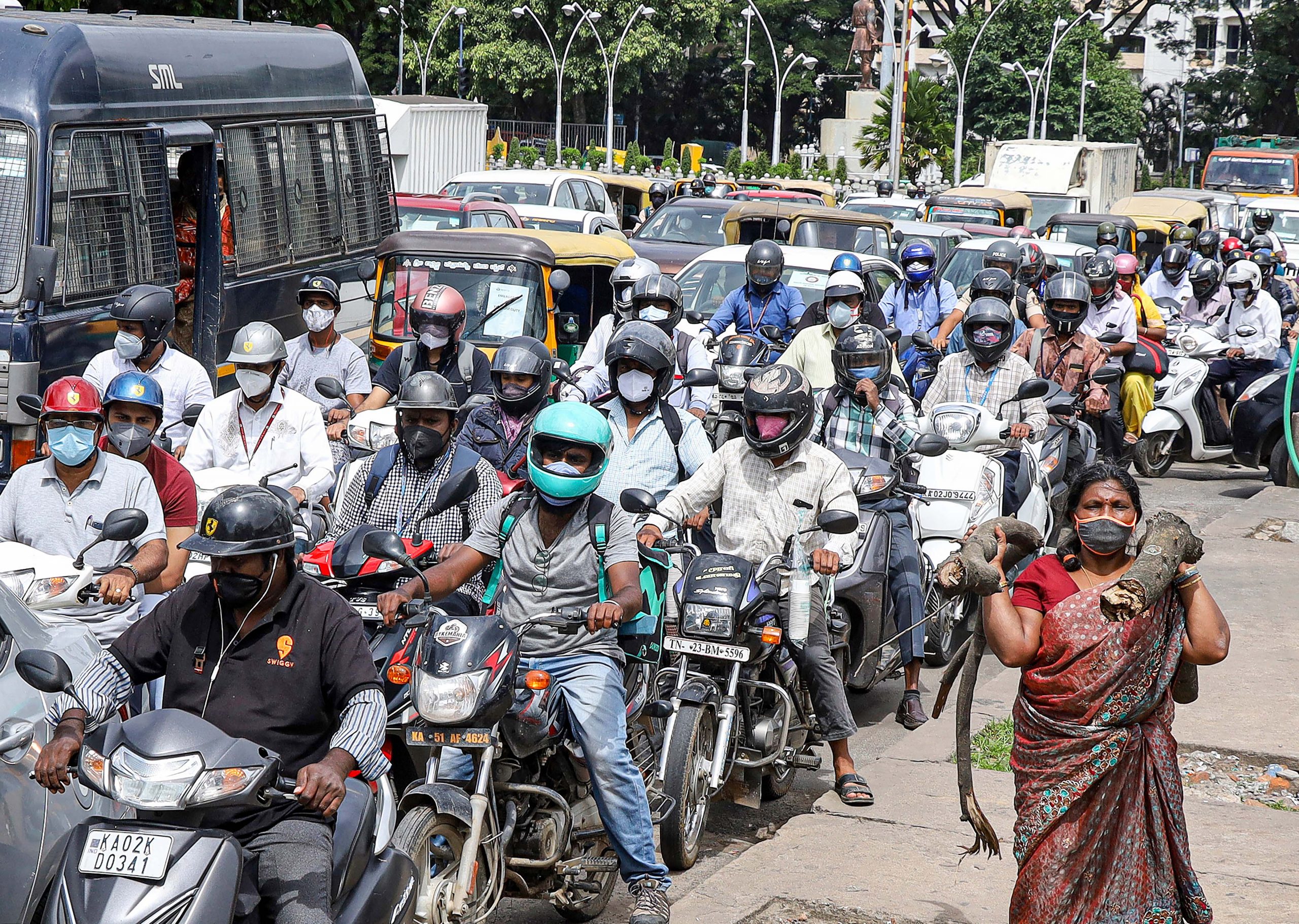 70/60kmph, revised maximum speed limit for vehicles in Delhi