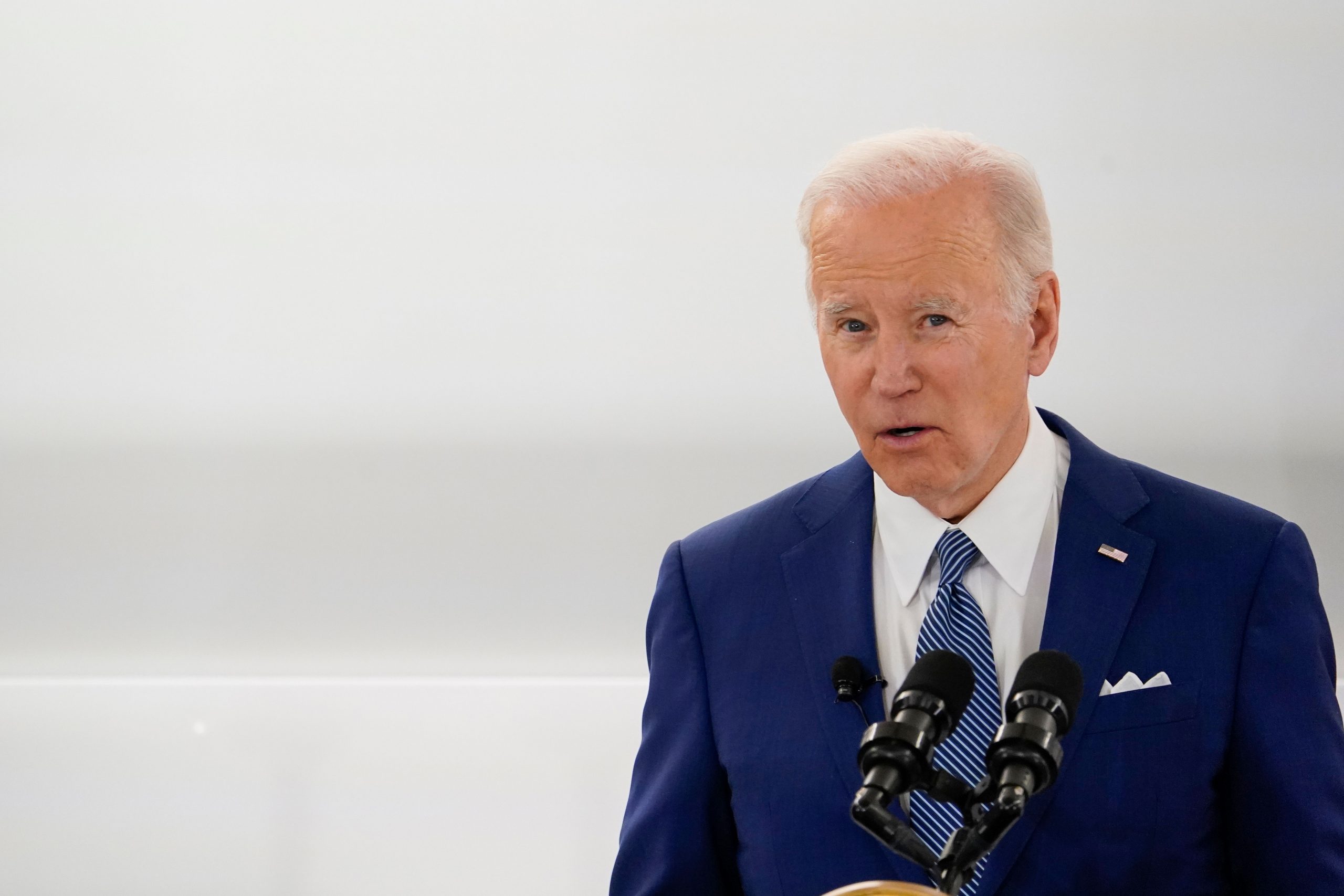 Biden invokes Defense Production Act, launches op for baby formula supply