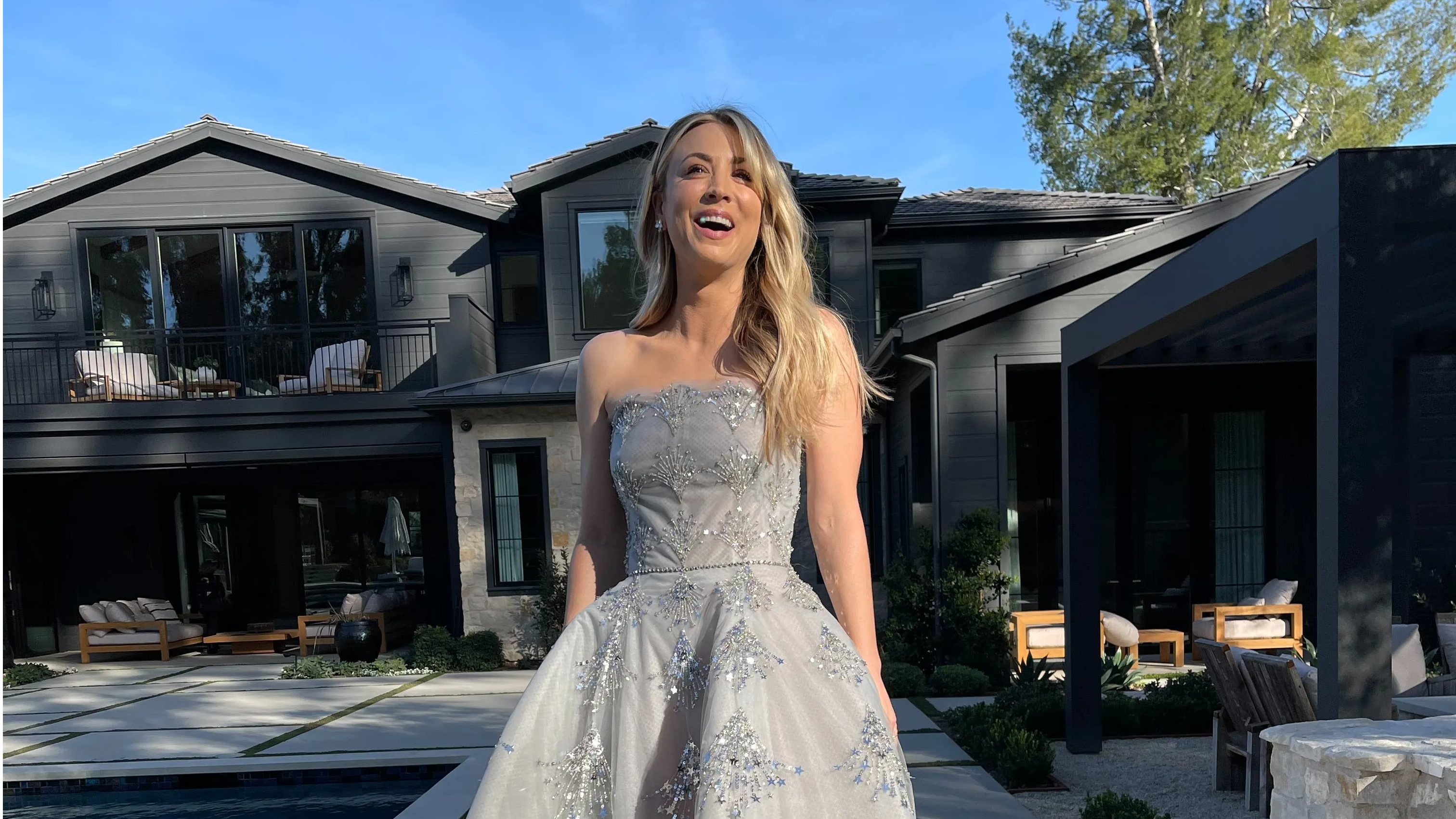 Karl Cook surprises wife Kaley Cuoco ahead of Golden Globes Awards