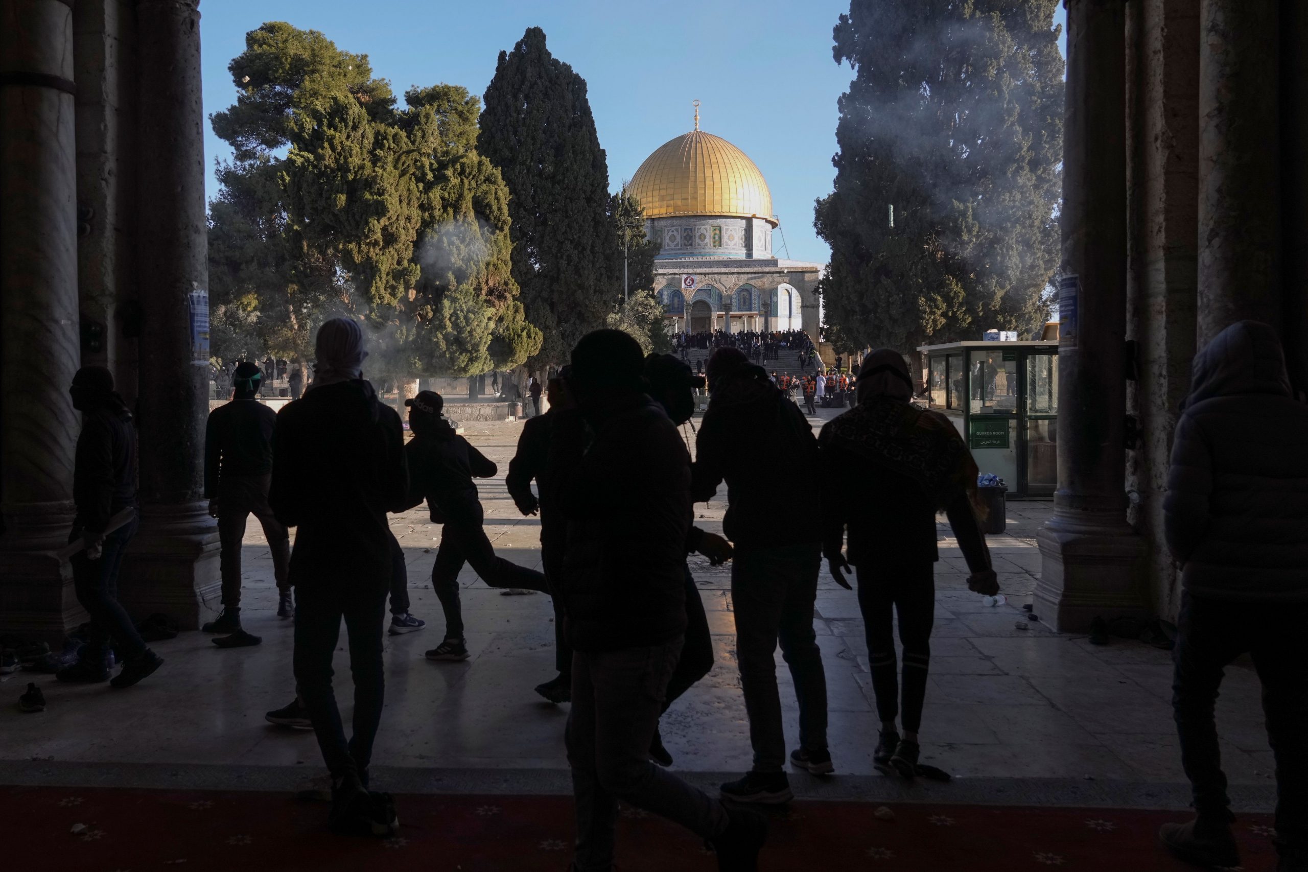 At least 59 Palestinians wounded after clashes break in Jerusalem