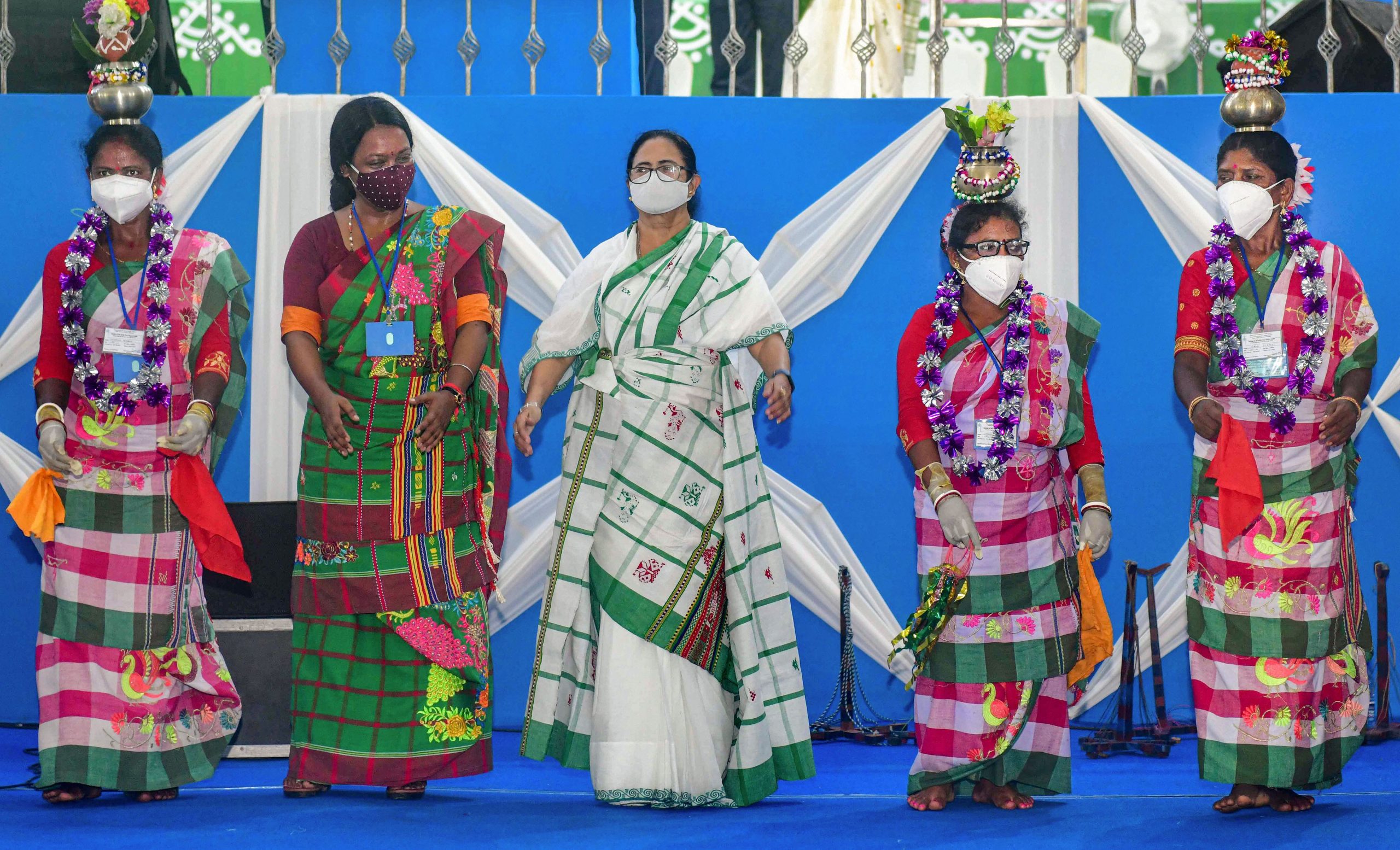 West Bengal CM Mamata Banerjee dances at World Tribal Day event. Watch