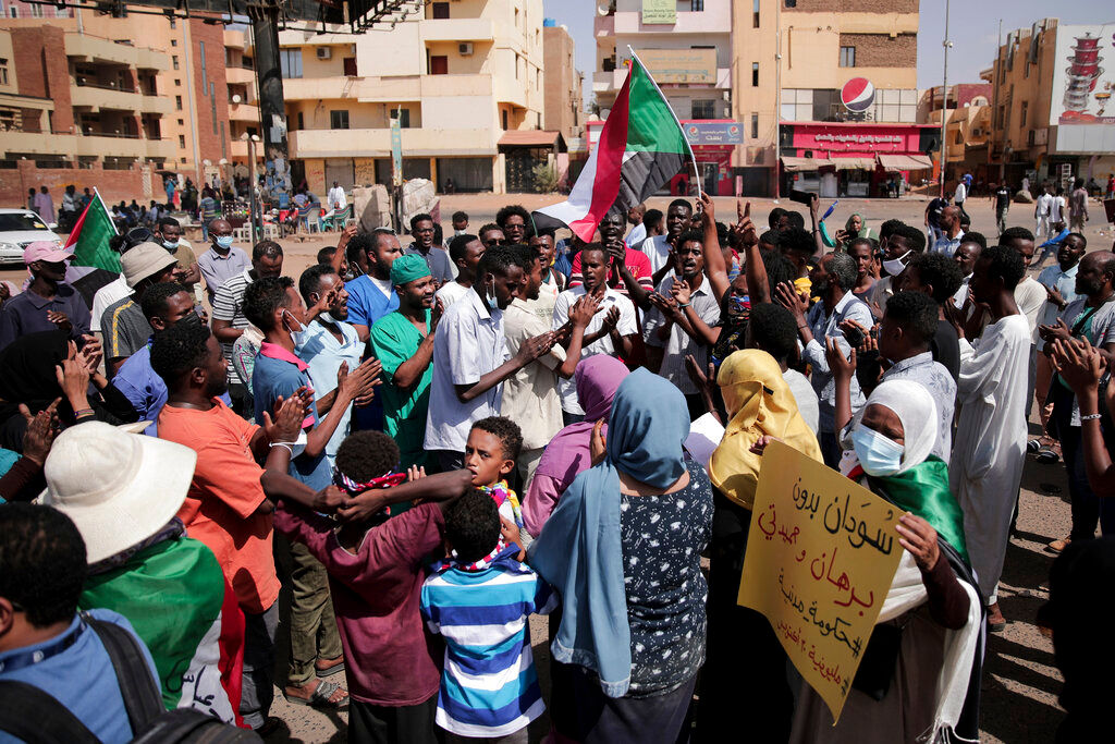 Sudan security forces shoot dead 2 protesters, doctors say