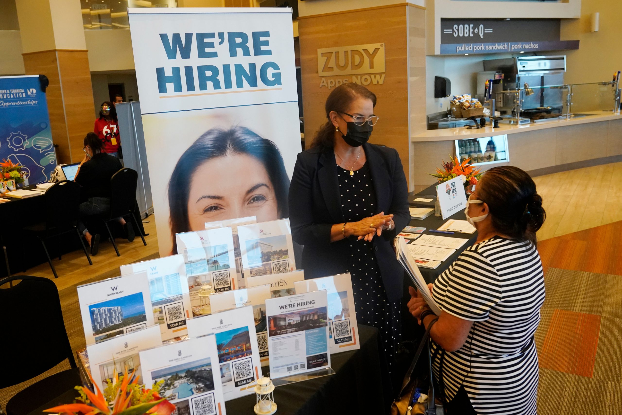 US employers shrug off omicron, add 467,000 jobs in January