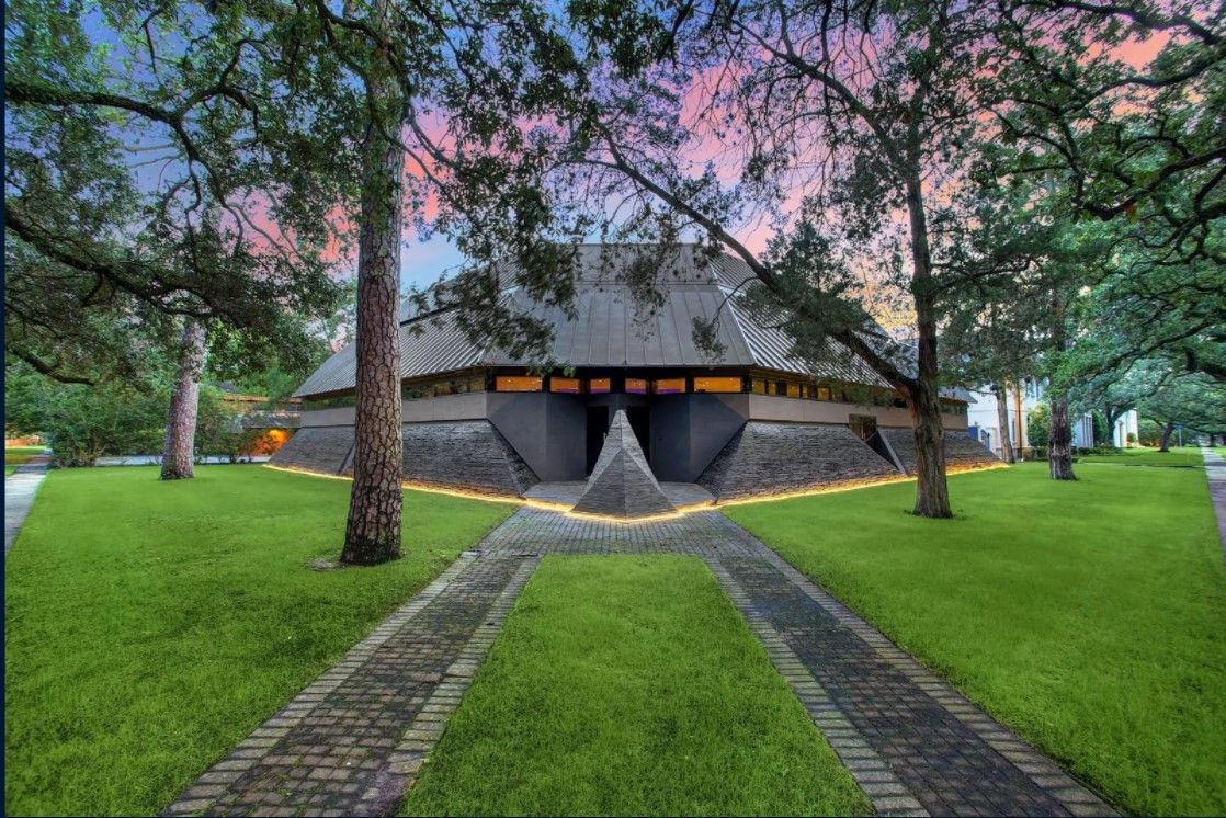 Love ‘Star Wars’? Check out this Darth Vader house on market for $4.3 million