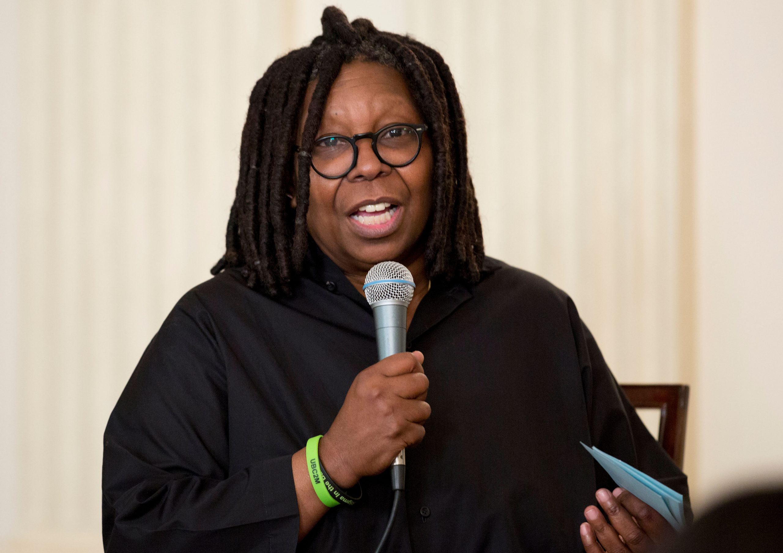 Actress Whoopi Goldberg apologises for Holocaust is not about race remark