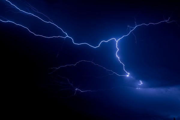 Washington DC horror: Lightning strike near White House kills 2