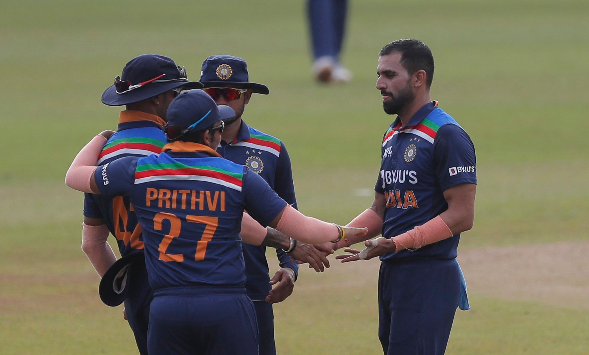 Rahul Dravid hails ‘champion team’ after thrilling victory over Sri Lanka. Watch