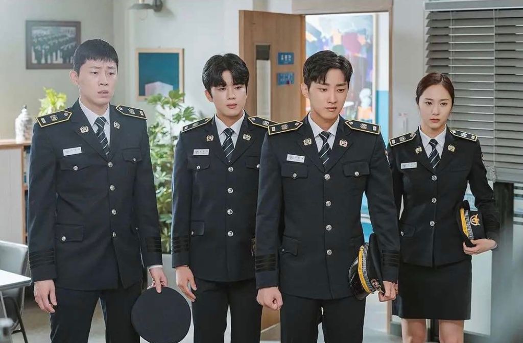 Watch How the Cast of “Police University” Can’t Stop Laughing At Themselves During shooting
