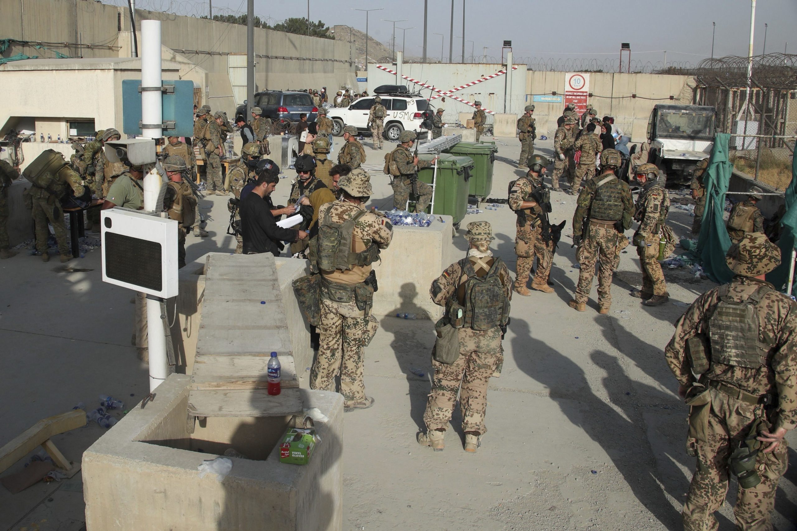 7 Afghans killed in Kabul airport chaos, says British Defence Ministry