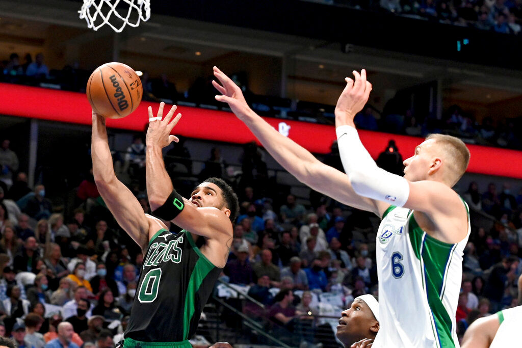 NBA: Doncic’s buzzer-beating 3 lifts Dallas Mavericks over Boston Celtics 107-104