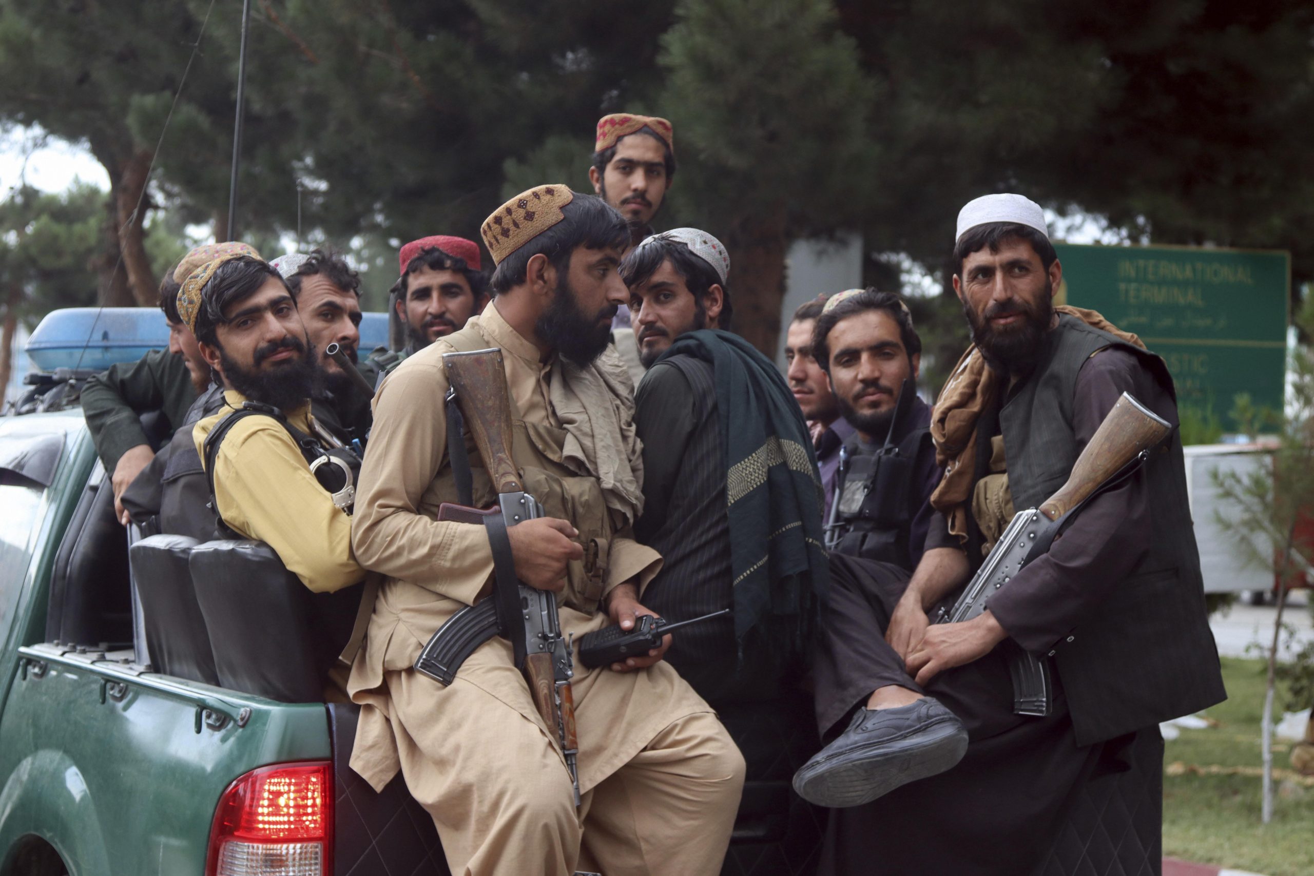 Taliban spokesman denies claim that militants killed pregnant policewoman
