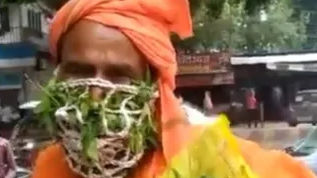 Uttar Pradesh man wears herbal mask for COVID protection. Watch