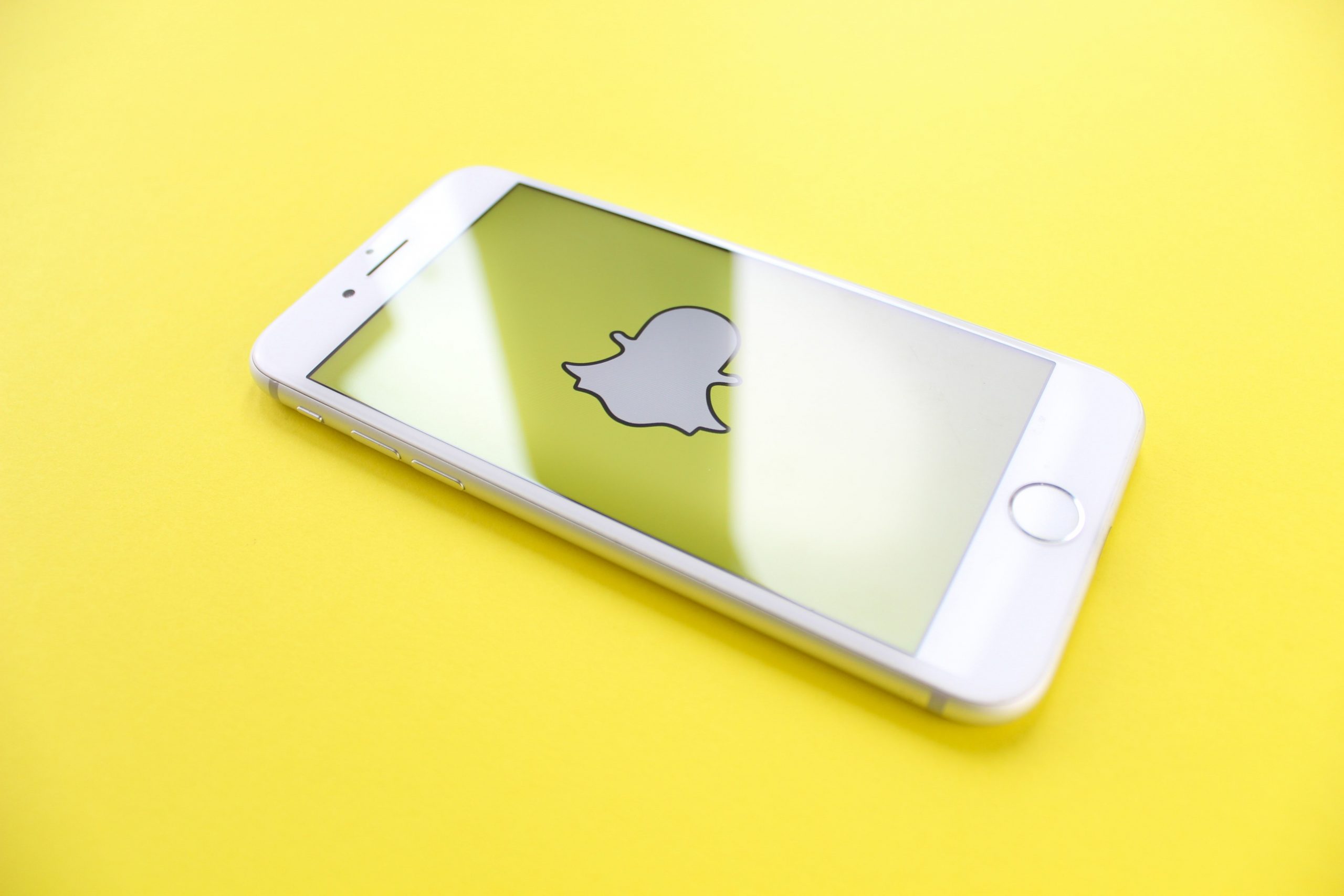 ‘Hang tight,’ Snapchat asks users amid outage