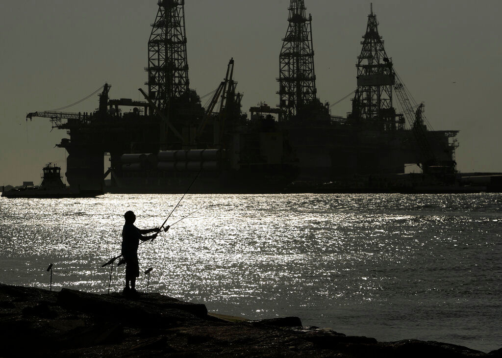 India allows refiners to buy Russian crude oil despite Ukraine invasion