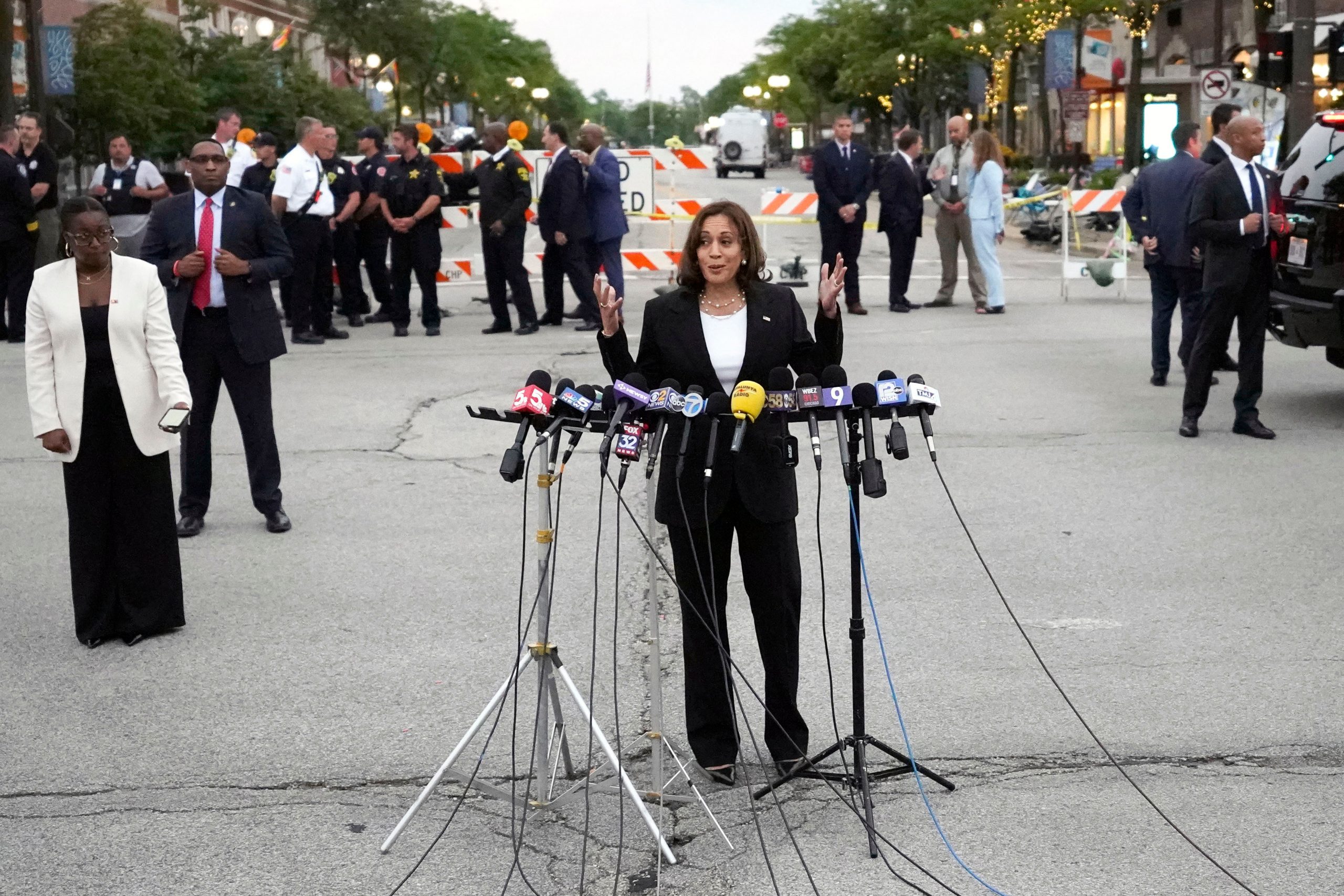 Highland Park shooting: US VP Harris addresses gun violence at ground zero