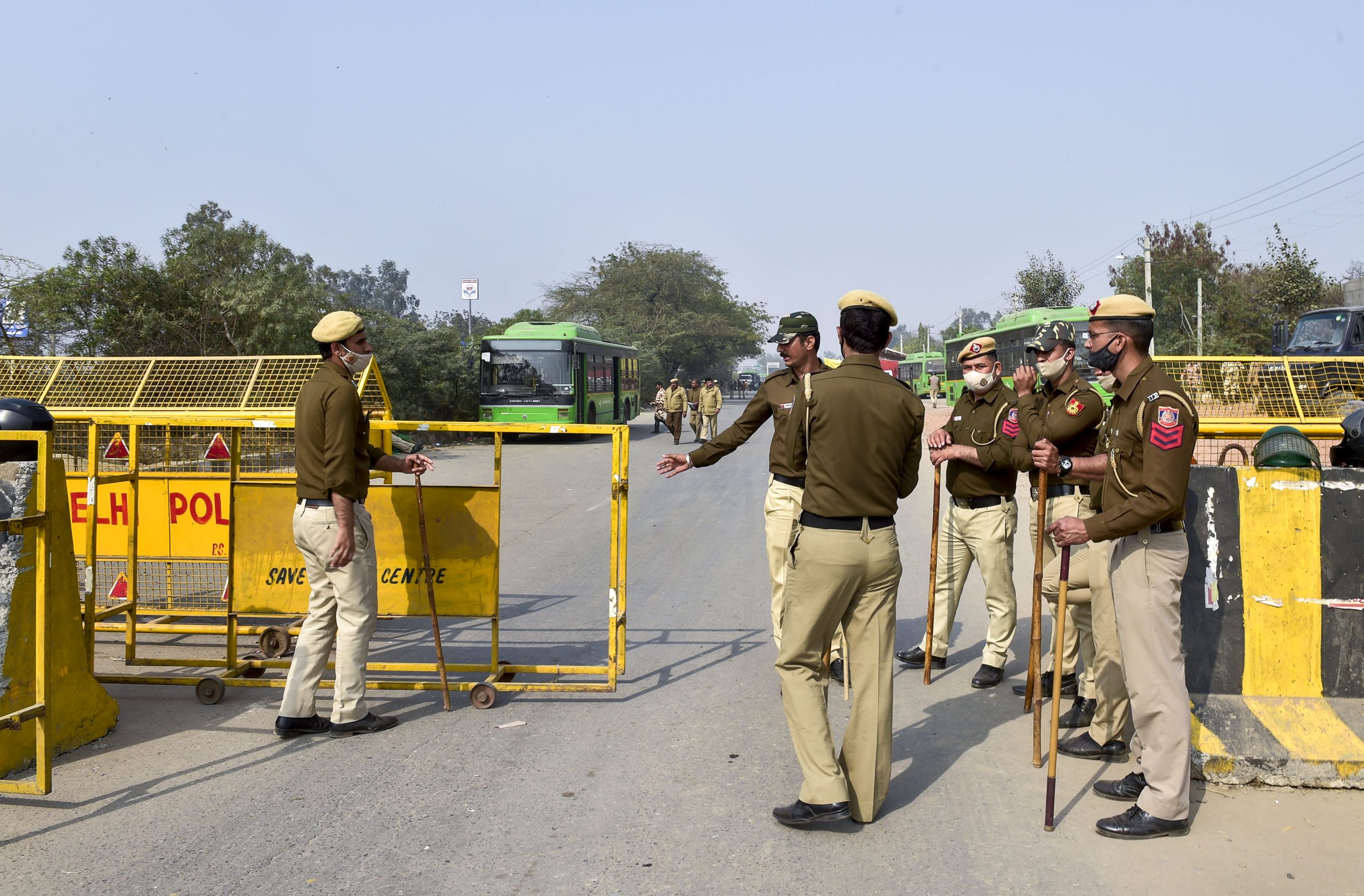 After Ghazipur, Singhu, Tikri, Delhi Traffic Police seals more borders as farmers continue sit-in