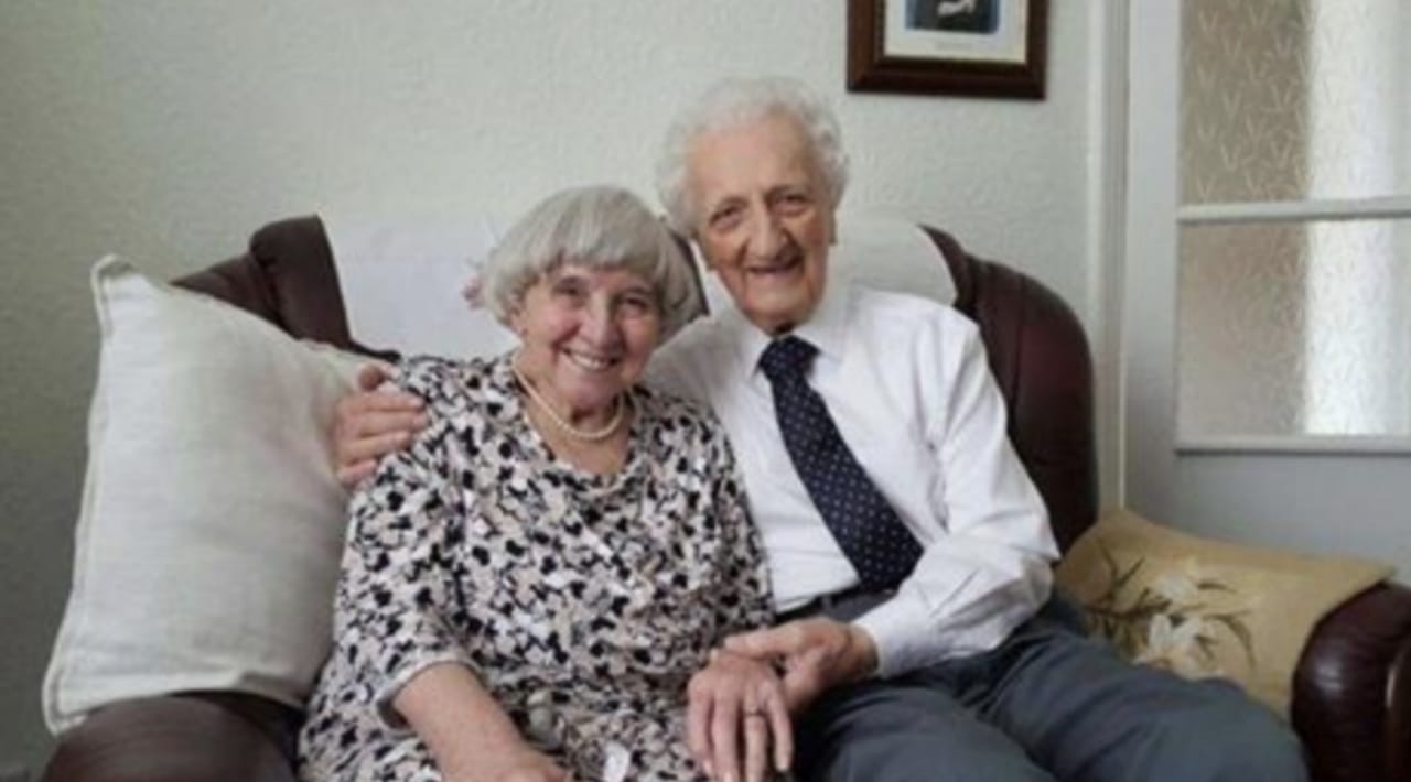 WWII veteran, 95, dies before marrying childhood sweetheart