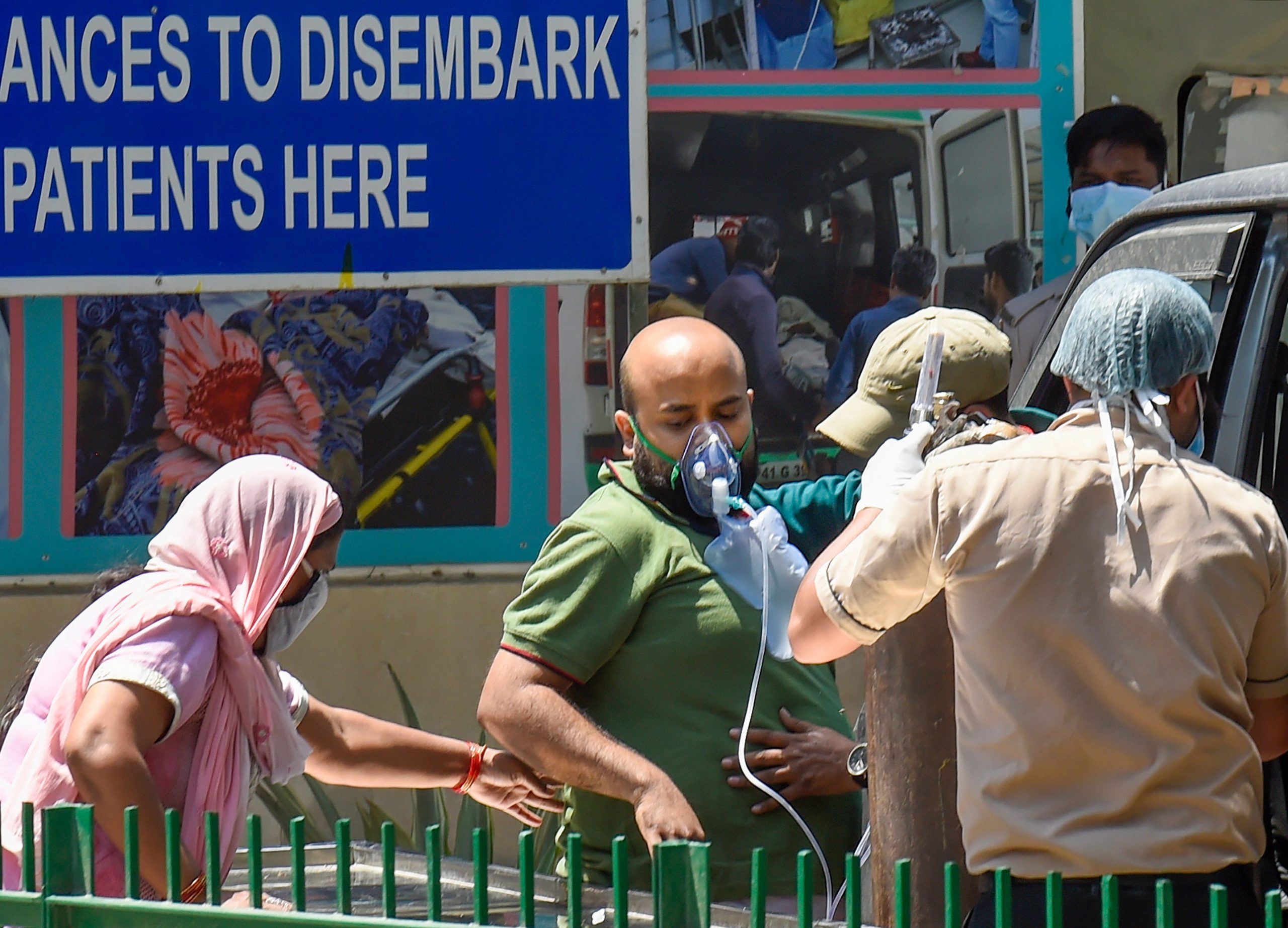 ‘Consider reducing patient intake’: Delhi hospital urges help amid oxygen shortage