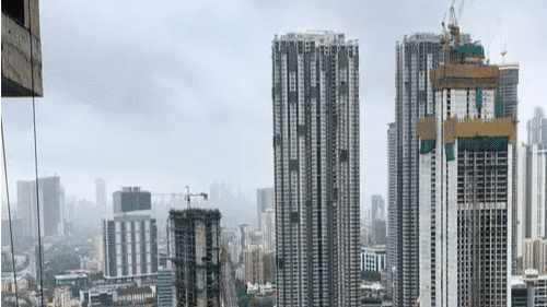 3 booked for performing stunts atop Mumbai high-rise building