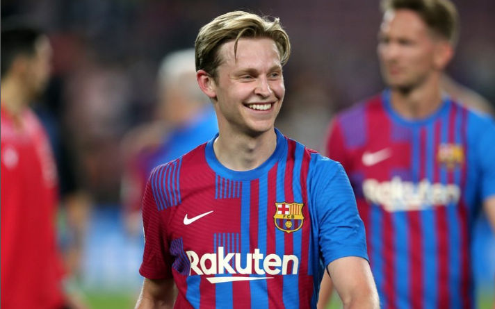 ‘No. I think. Well…’: Frenkie de Jong on rumoured Manchester United move