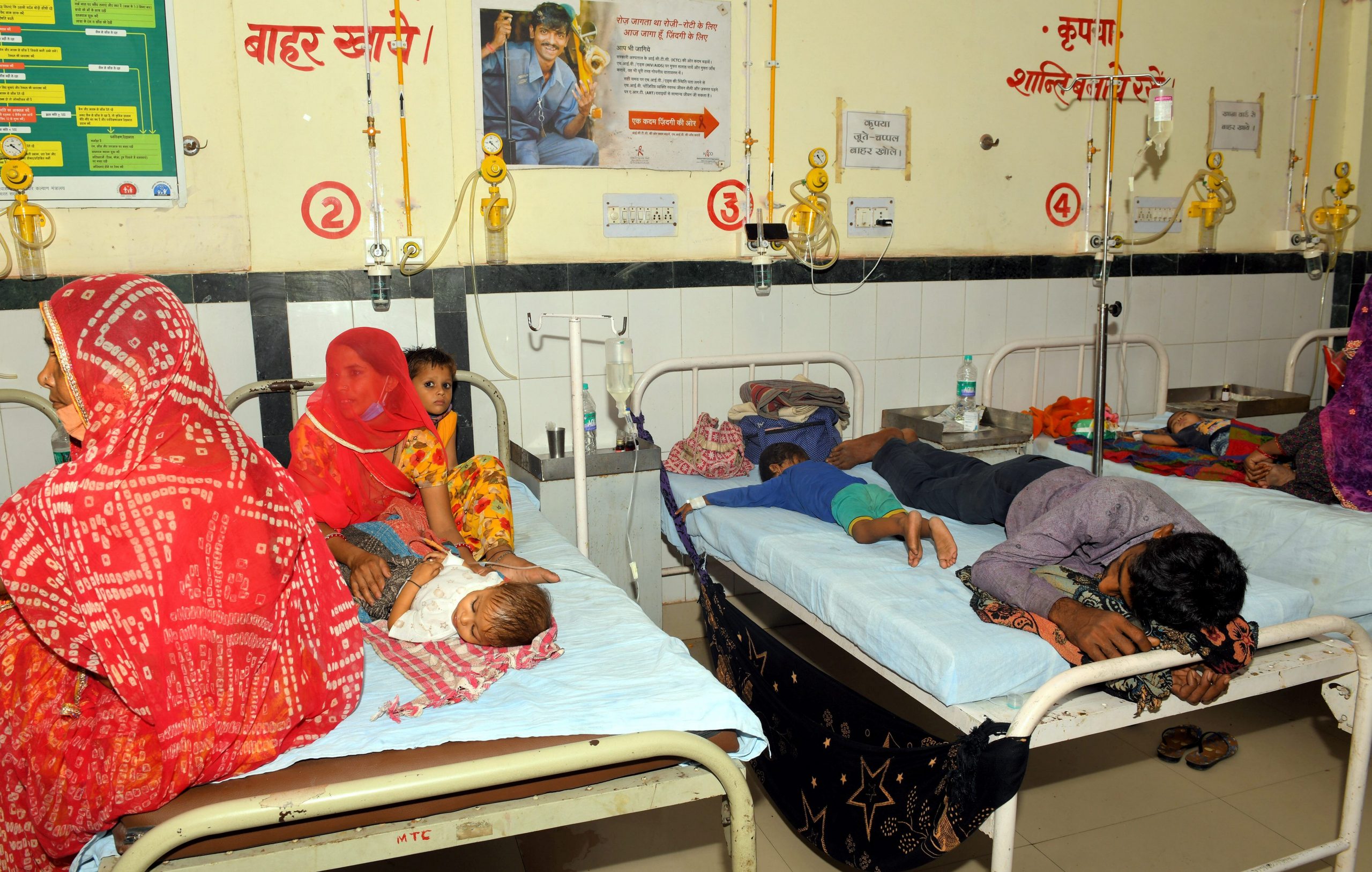 Why are viral fever cases rising in India?