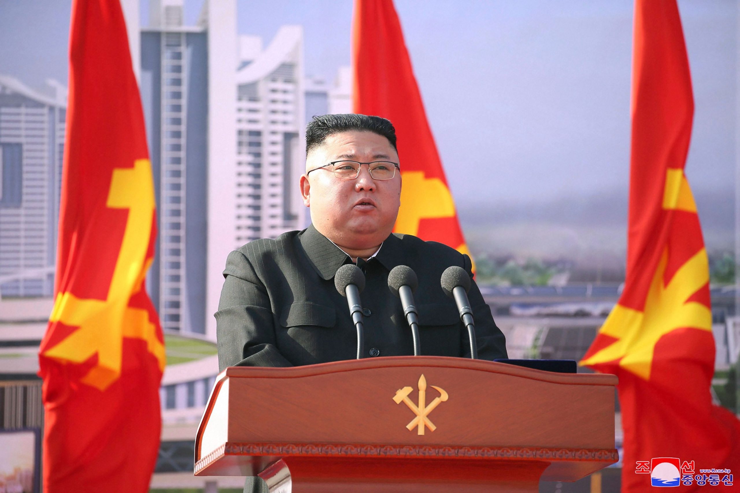 North Korea tests 2 missiles after top US officials visit region