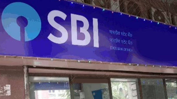 SBI chairman receives death threat, caller threatens to blow up bank office if loan not sanctioned