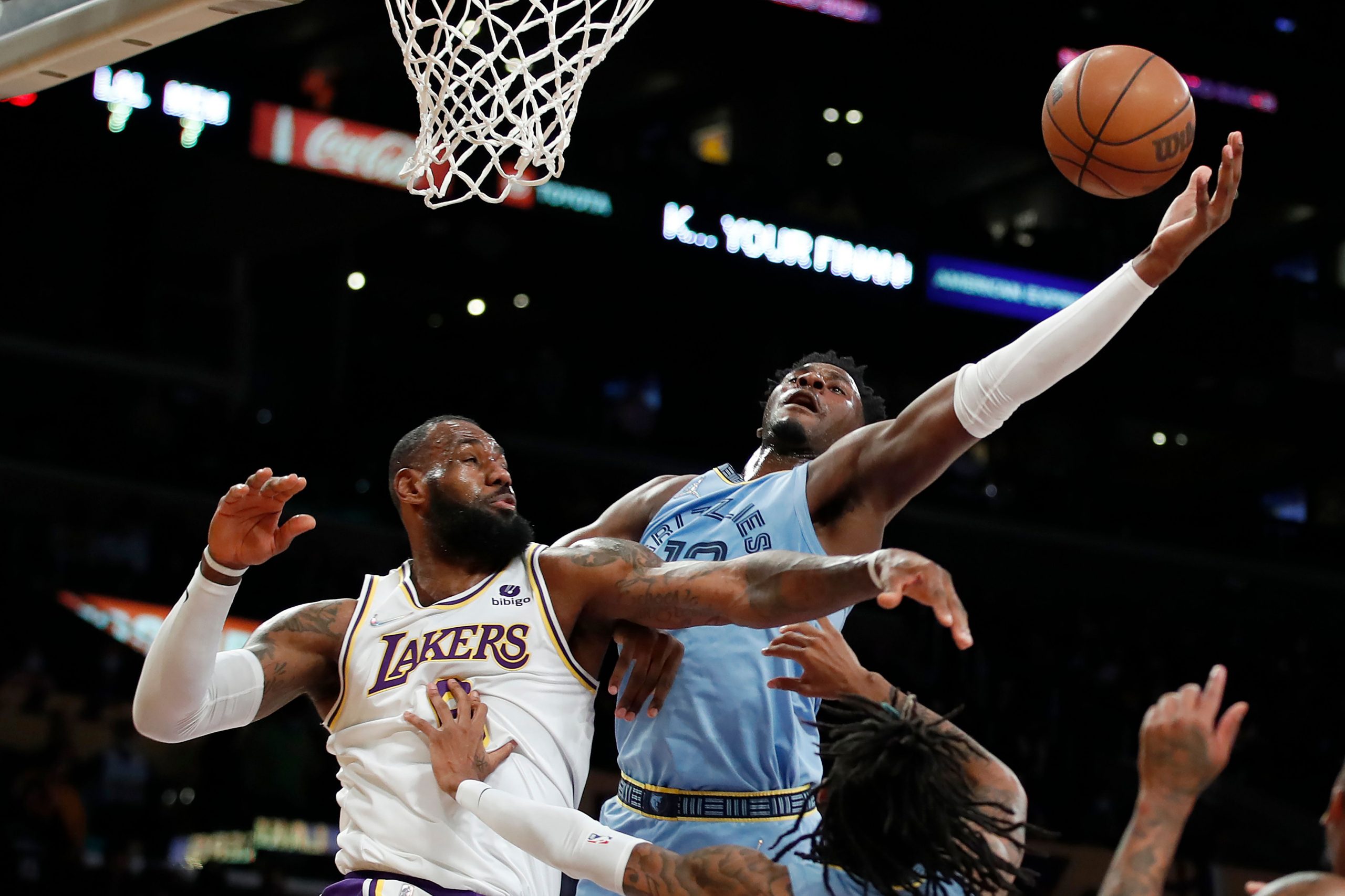 NBA: Memphis Grizzlies break franchise record, beat Los Angeles Lakers