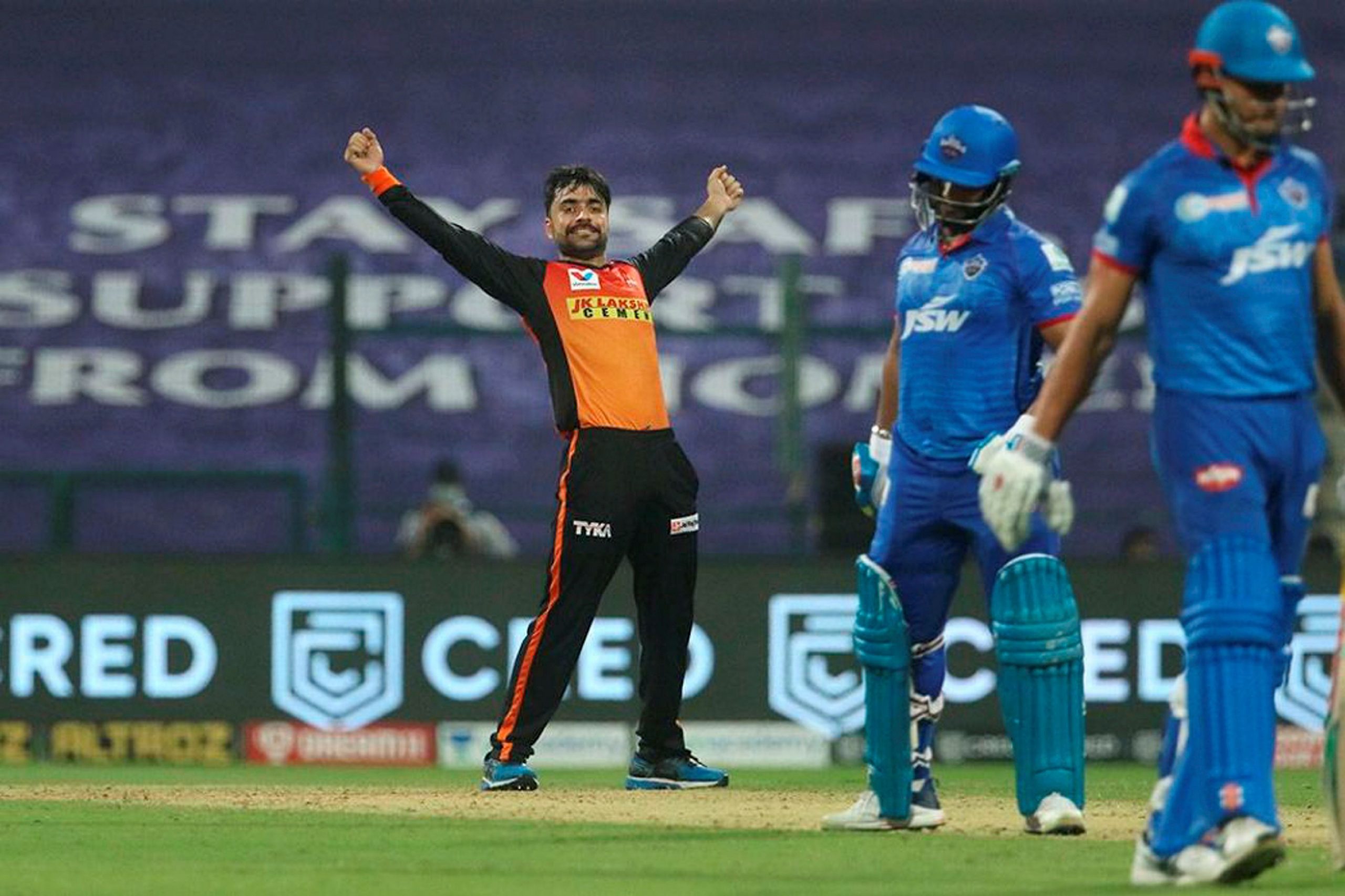 All-round Sunrisers Hyderabad beat Delhi Capitals to register first win of IPL 2020