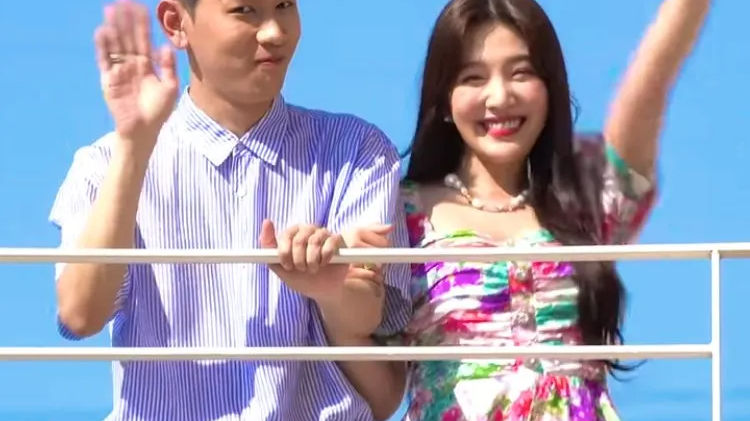 Red Velvet’s Joy and K-pop star Crush are in a relationship