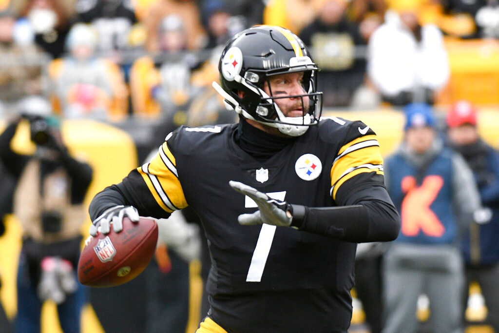 NFL: Pittsburgh Steelers slip past turnover-prone Tennessee Titans 19-13